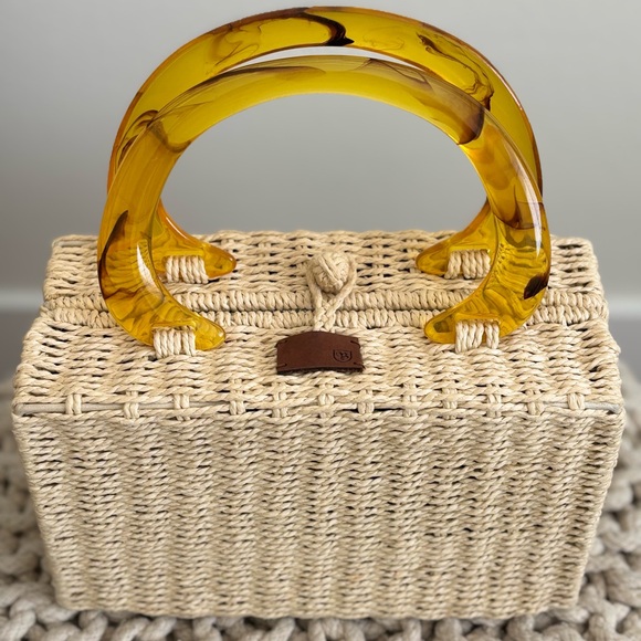 Stylish Tan Woven Bag with Yellow Handles - Picture 2 of 4